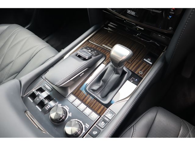 TOYOTA LEXUS LX570 AWD 2021 Image 31