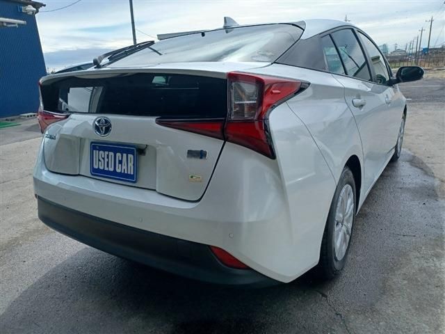 TOYOTA PRIUS 2021 Image 31