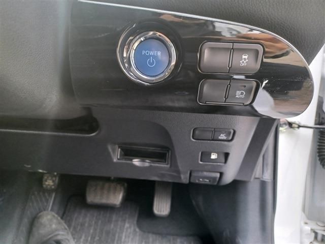 TOYOTA PRIUS 2021 Image 31