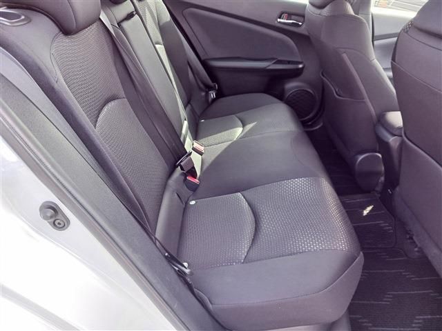 TOYOTA PRIUS 4WD 2021 Image 31