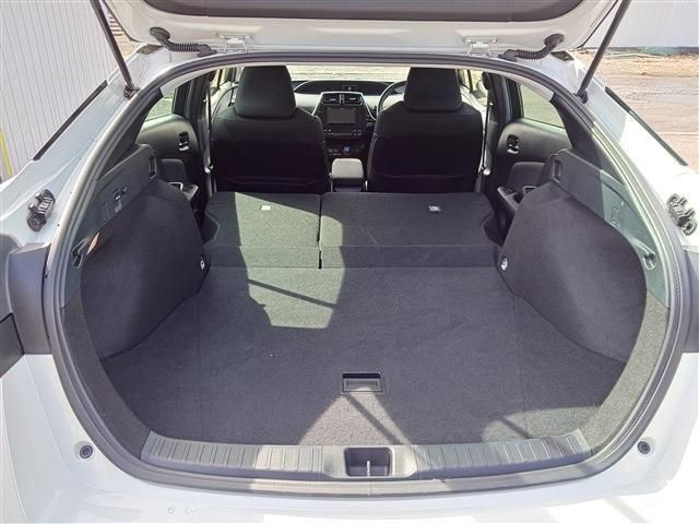 TOYOTA PRIUS 4WD 2021 Image 31