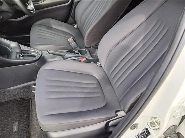 TOYOTA YARIS HYBRID 2021 Image 31