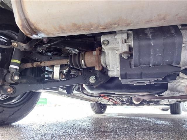 TOYOTA YARIS HYBRID 2021 Image 31