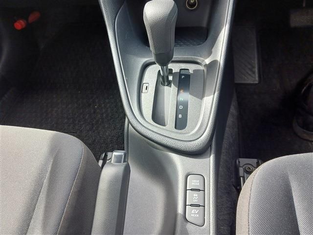 TOYOTA YARIS HYBRID 2021 Image 31