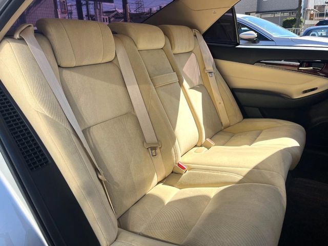 TOYOTA CROWN SEDAN HYBRID 2015 Image 31