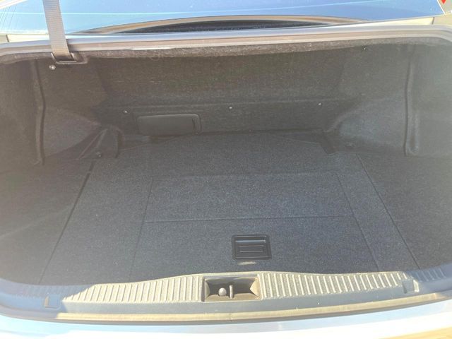 TOYOTA CROWN SEDAN HYBRID 2015 Image 31