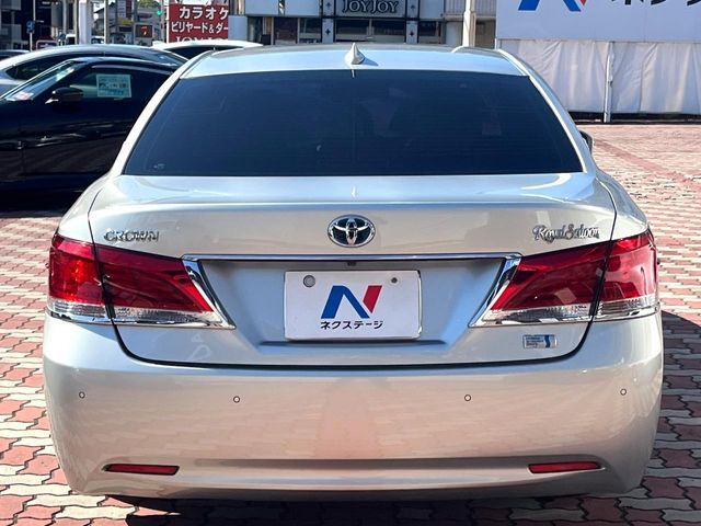 TOYOTA CROWN SEDAN HYBRID 2015 Image 31