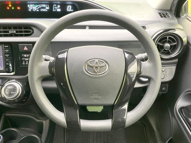TOYOTA AQUA 2016 Image 31
