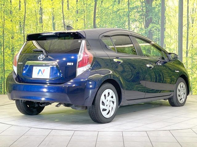 TOYOTA AQUA 2016 Image 31