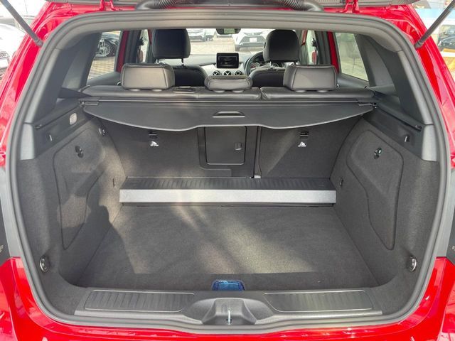 MERCEDES BENZ B CLAS 2017 Image 31