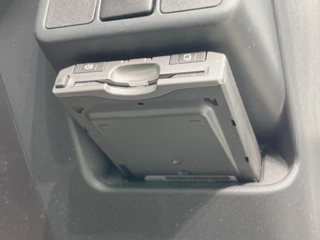 TOYOTA AQUA 2012 Image 31