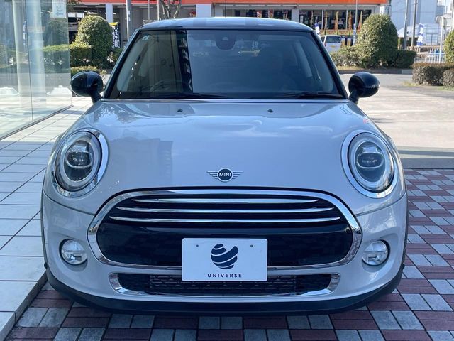 BMW MINI COOPER D 2019 Image 31