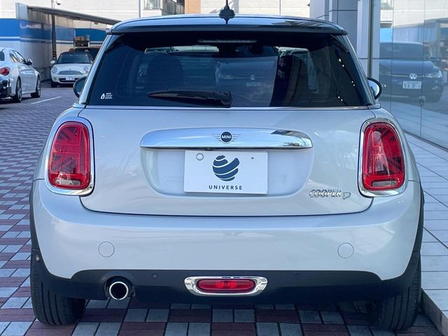 BMW MINI COOPER D 2019 Image 31