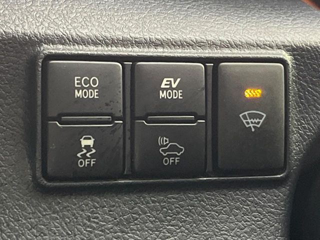 TOYOTA SIENTA HYBRID 2018 Image 31