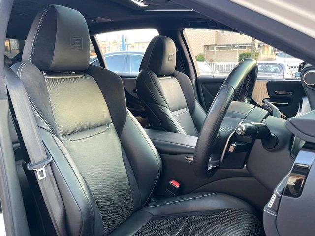 TOYOTA LEXUS LS500H 4WD 2019 Image 31