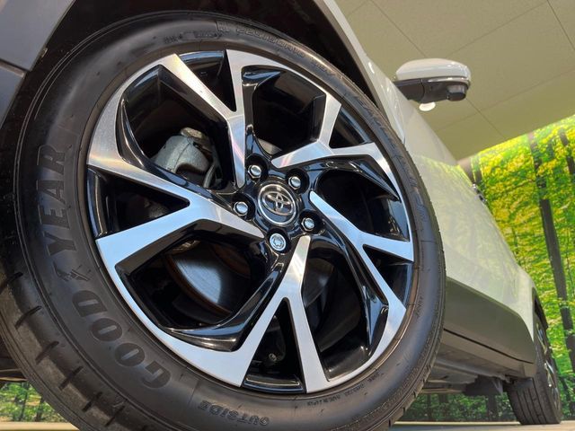 TOYOTA C-HR 2018 Image 31