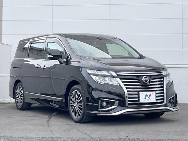 NISSAN ELGRAND 2017 Image 31