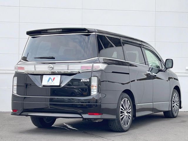 NISSAN ELGRAND 2017 Image 31