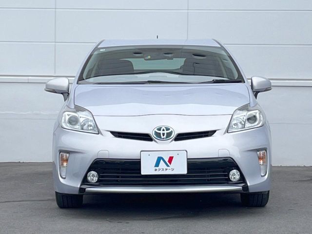 TOYOTA PRIUS 2015 Image 31