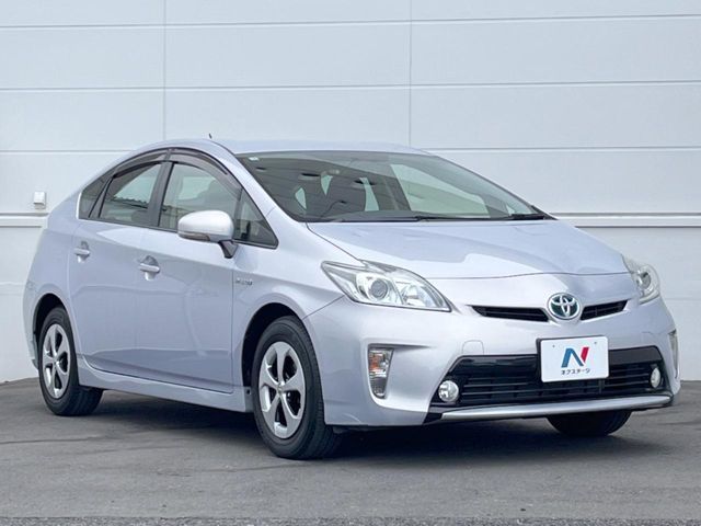 TOYOTA PRIUS 2015 Image 31