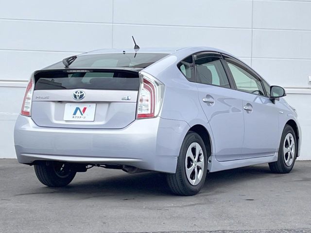 TOYOTA PRIUS 2015 Image 31