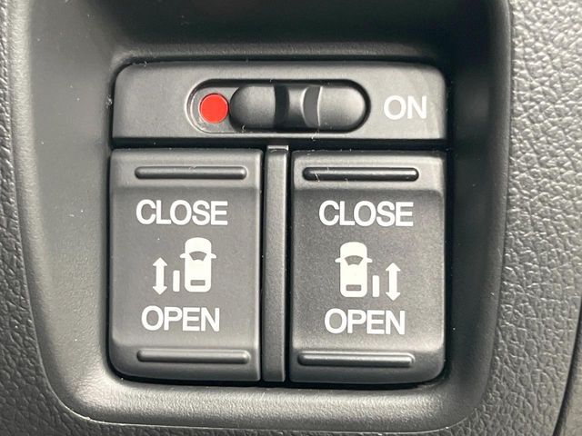 HONDA N BOX CUSTOM 2016 Image 31