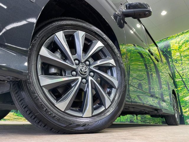 TOYOTA VOXY HYBRID 2023 Image 31