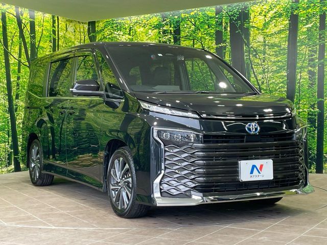 TOYOTA VOXY HYBRID 2023 Image 31