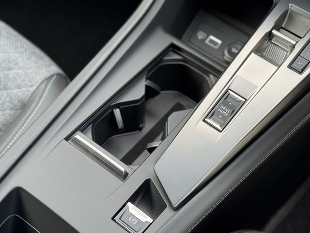 PEUGEOT 408 2025 Image 31