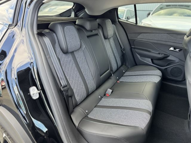 PEUGEOT 408 2025 Image 31
