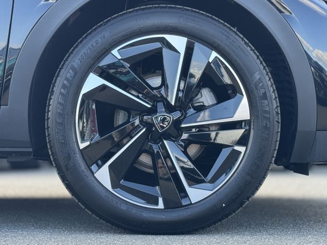 PEUGEOT 408 2025 Image 31