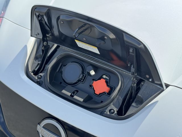 NISSAN LEAF 2024 Image 31