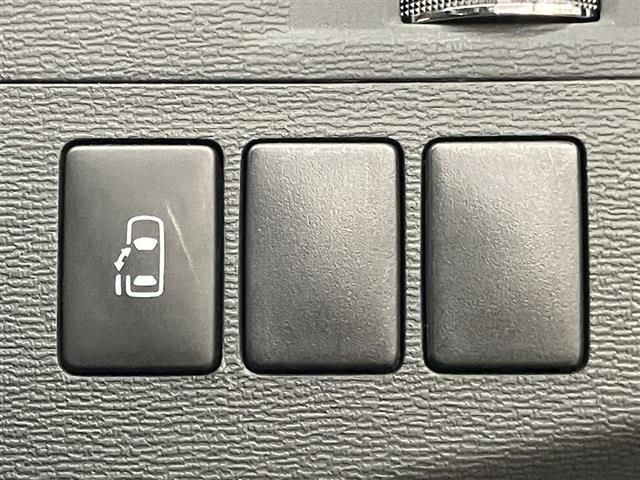 TOYOTA ISIS 2015 Image 31