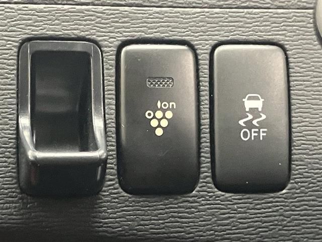 TOYOTA ISIS 2015 Image 31