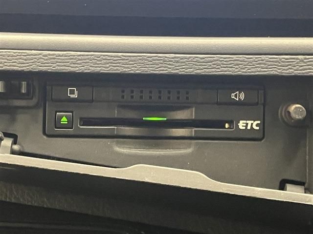 TOYOTA ISIS 2015 Image 31