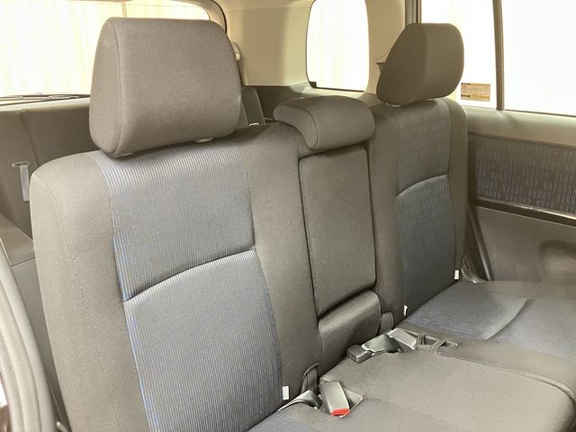 TOYOTA ISIS 2015 Image 31