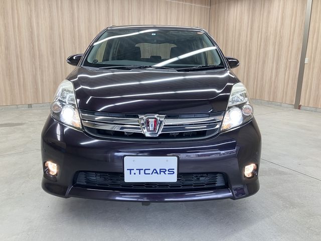 TOYOTA ISIS 2015 Image 31