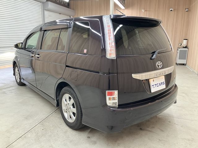 TOYOTA ISIS 2015 Image 31