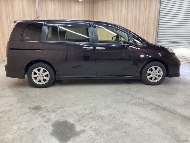 TOYOTA ISIS 2015 Image 31