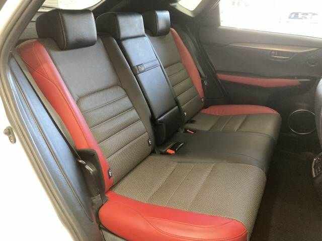 TOYOTA LEXUS NX300H 2018 Image 31