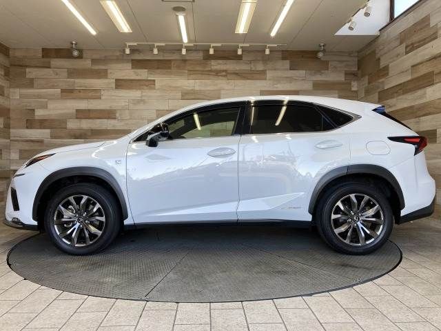TOYOTA LEXUS NX300H 2018 Image 31
