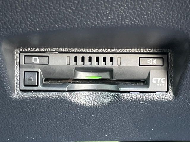 TOYOTA PRIUS 2019 Image 31