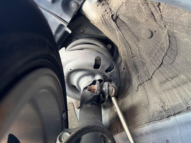 TOYOTA PRIUS 2019 Image 31