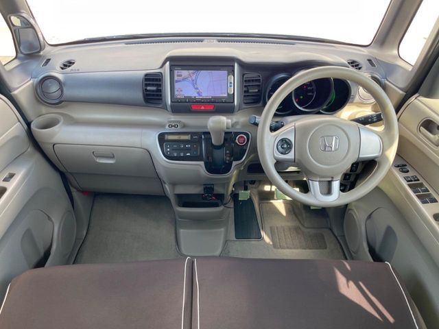 HONDA N BOX 2014 Image 31