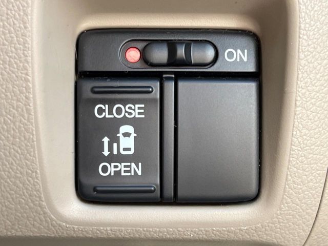 HONDA N BOX 2014 Image 31