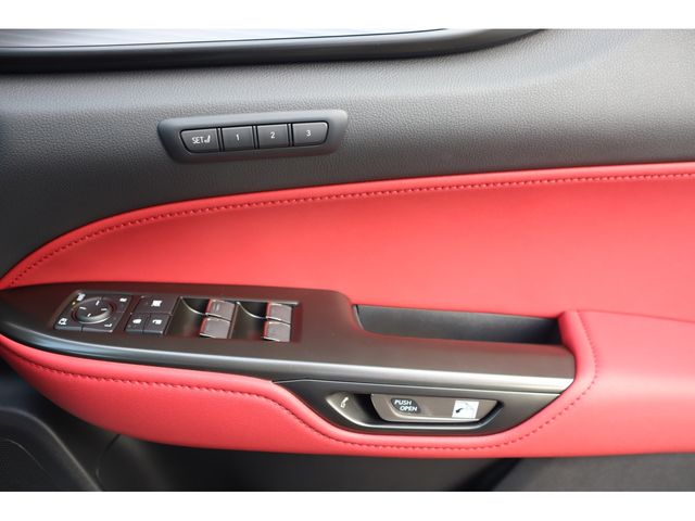 TOYOTA LEXUS NX450H+ AWD 2023 Image 31