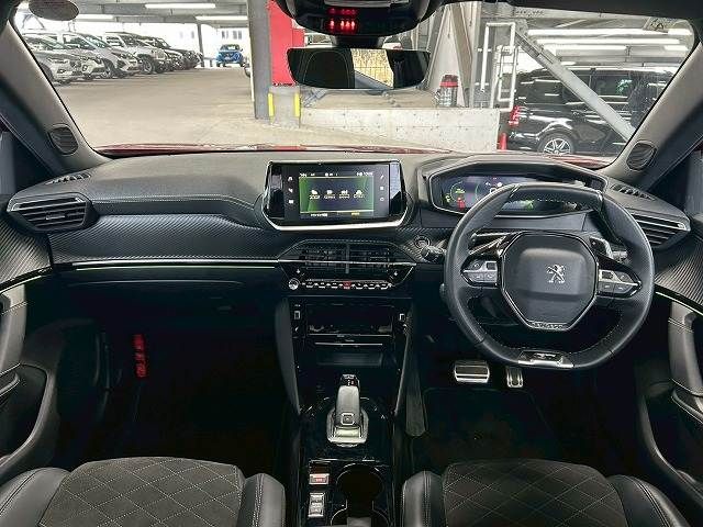 PEUGEOT 2008 2021 Image 31