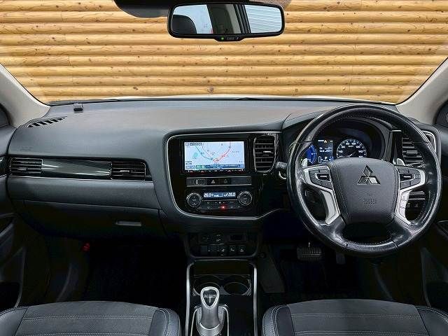 MITSUBISHI OUTLANDER PHEV 2018 Image 31