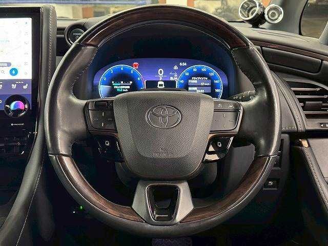 TOYOTA VELLFIRE  HYBRID 2023 Image 31