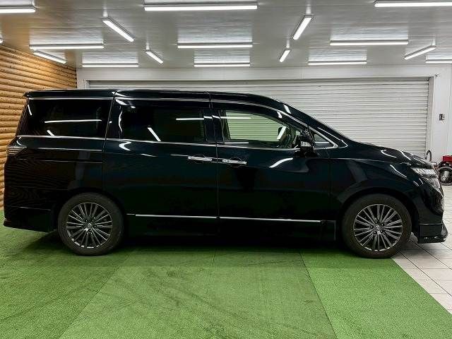 NISSAN ELGRAND 2022 Image 31